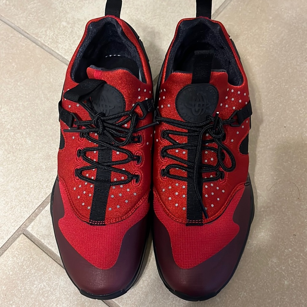 Mens Nike Air Huarache size 9.5